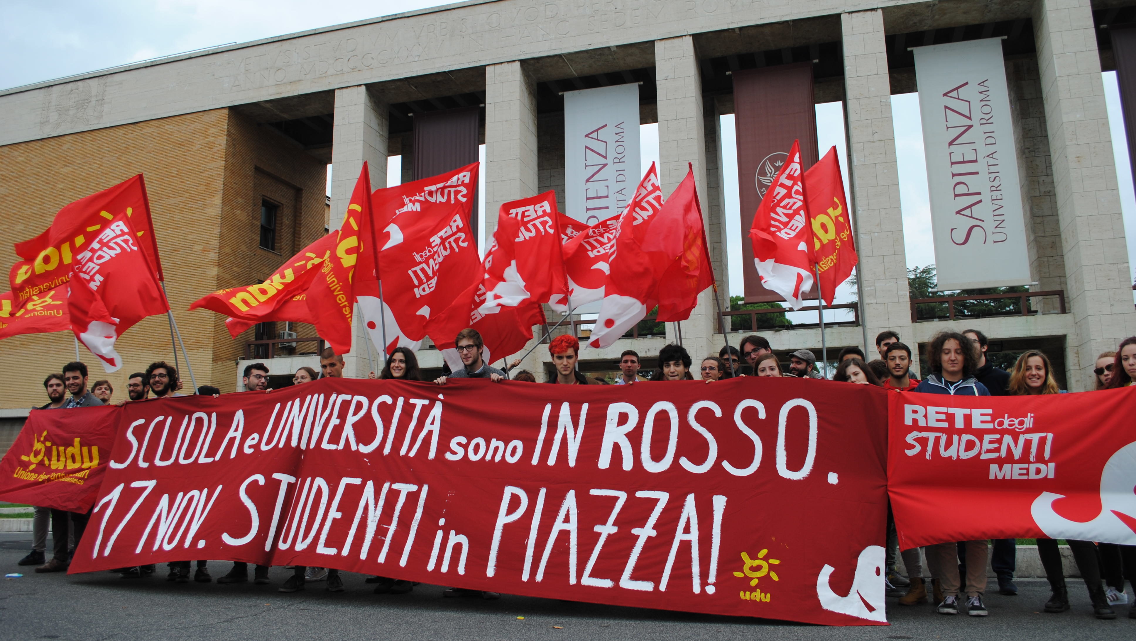 Scuola e Università sono in Rosso - 17 nov studenti in piazza